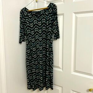 Very comfortable slip on dress with pockets